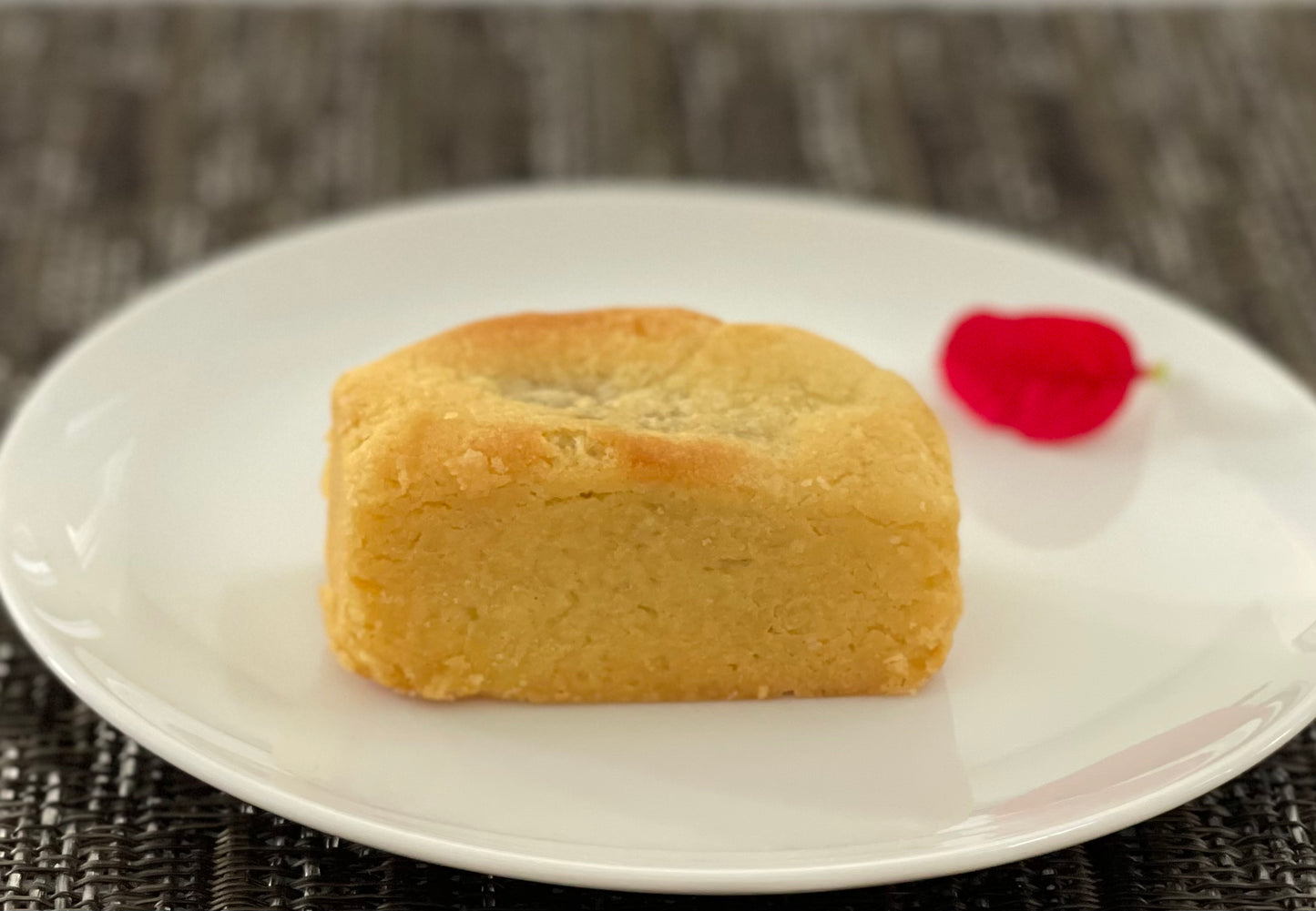 Golden Zest - Citrus Pineapple Teacake